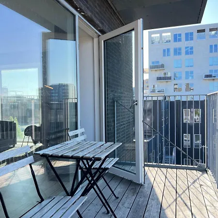 Modern Spacious 3 Bedroom At Ricahrd Mortensens Vej With Balcony Close To The Royal Arena And Fields Kopenhag