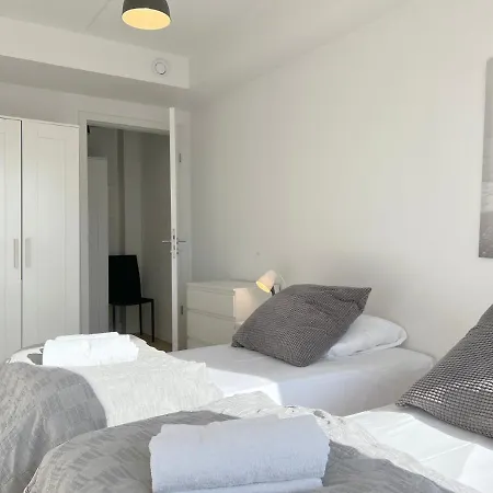 Modern Spacious 3 Bedroom At Ricahrd Mortensens Vej With Balcony Close To The Royal Arena And Fields *
