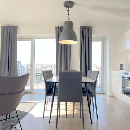 Modern Spacious 3 Bedroom At Ricahrd Mortensens Vej With Balcony Close To The Royal Arena And Fields * Kopenhag